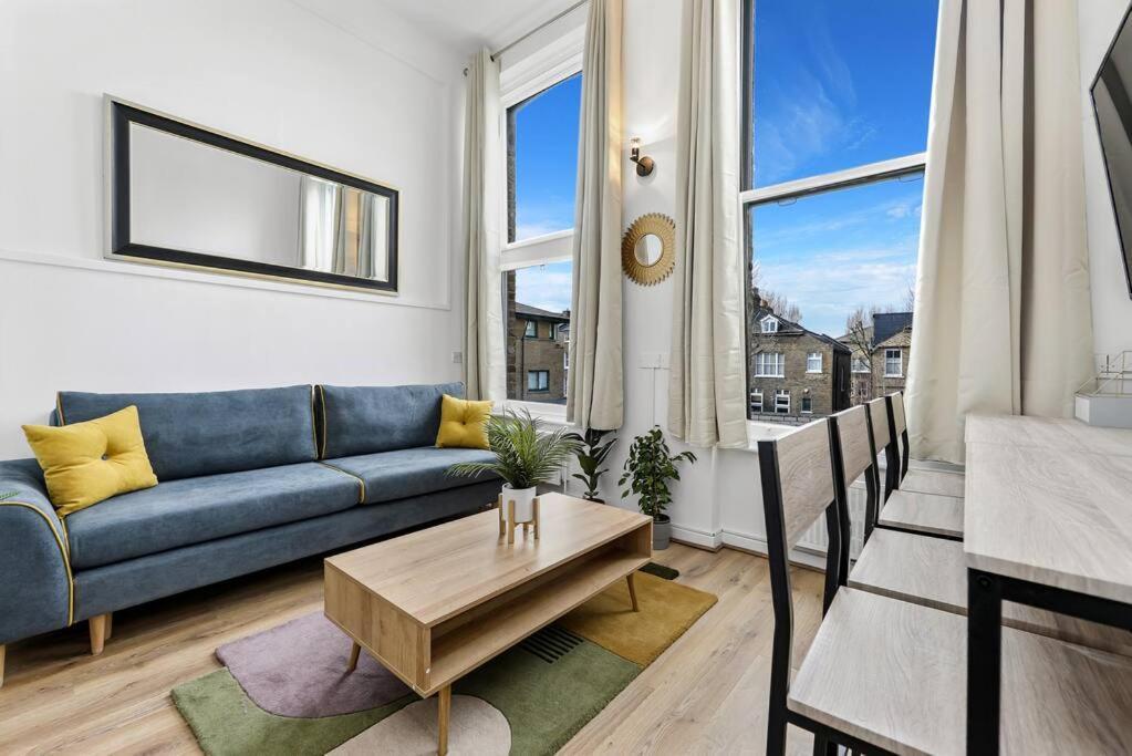 Cosy Place Near Camden Town Apartment